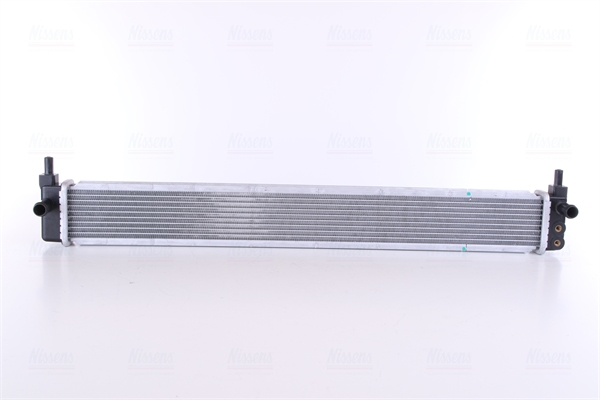 Radiator, baterie de antrenare 646944 NISSENS