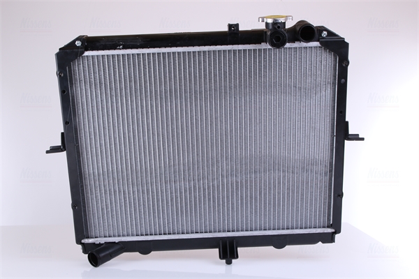 Radiator, racire motor 66646 NISSENS