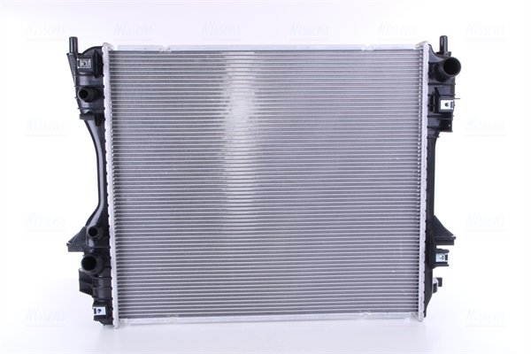 Radiator, racire motor 66709 NISSENS