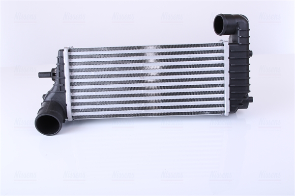 Intercooler, compresor 96251 NISSENS