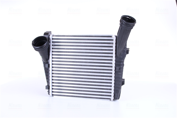 Intercooler, compresor 96611 NISSENS