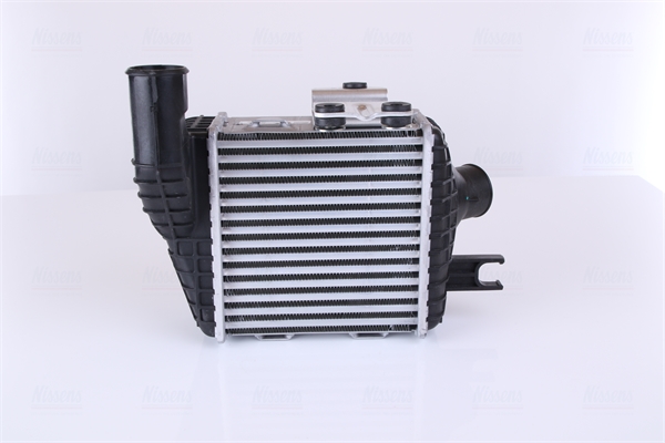 Intercooler, compresor 96661 NISSENS