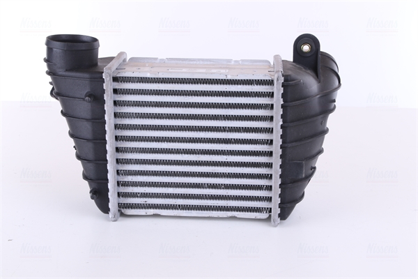 Intercooler, compresor 96747 NISSENS