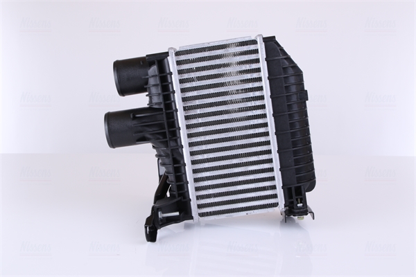 Intercooler, compresor 96758 NISSENS