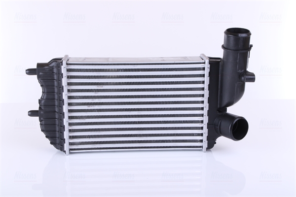 Intercooler, compresor 96889 NISSENS