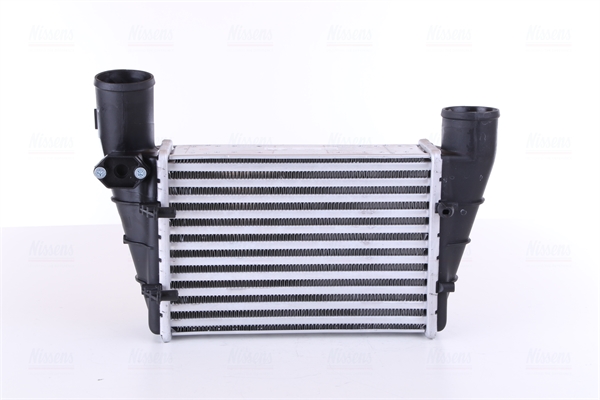 Intercooler, compresor 96896 NISSENS