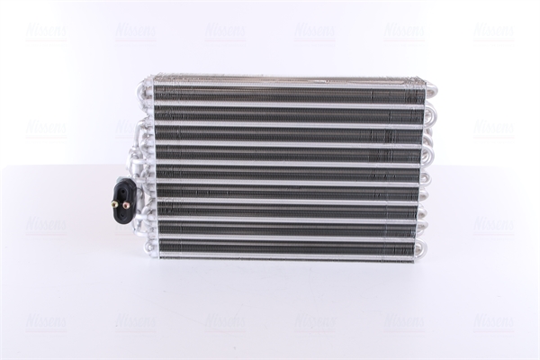 Evaporator, aer conditionat 92063 NISSENS
