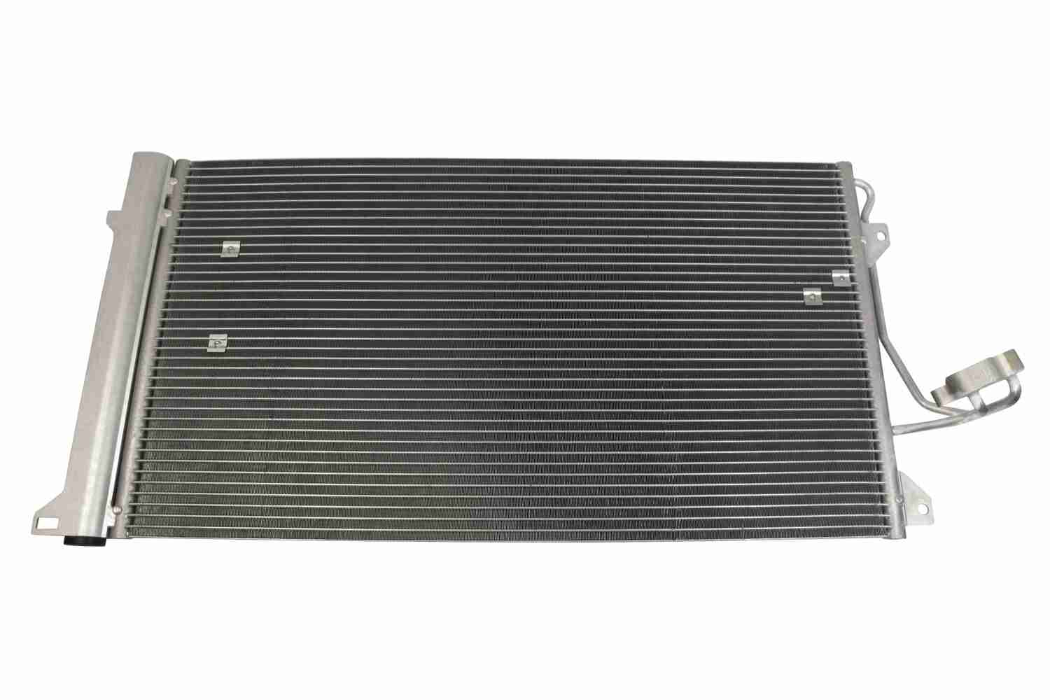 Condensator, climatizare V15-62-1037 VEMO