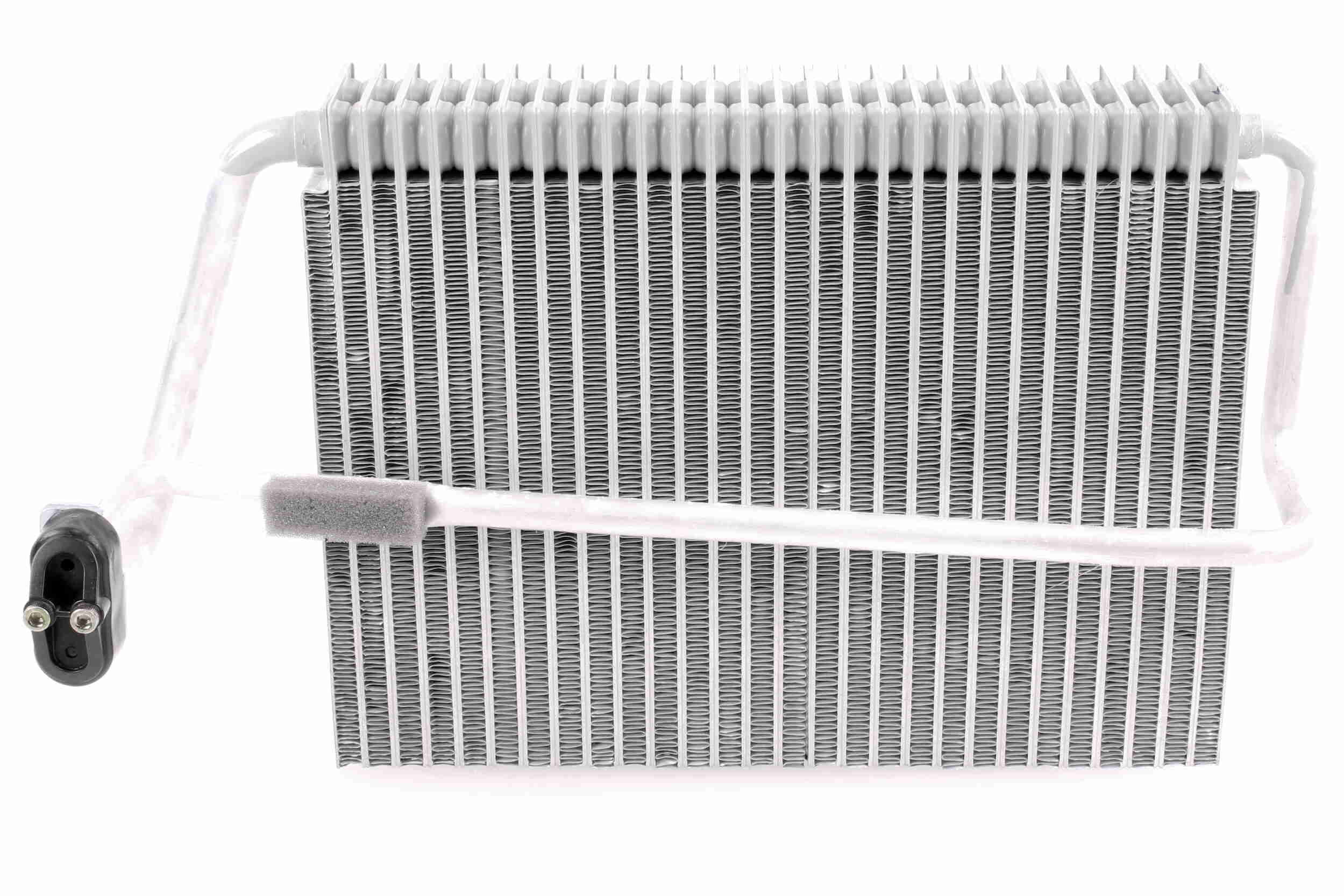 Evaporator, aer conditionat V30-65-0010 VEMO