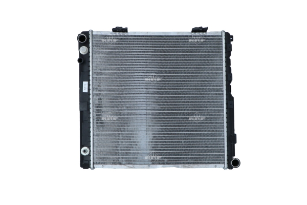 Radiator, racire motor 53872 NRF