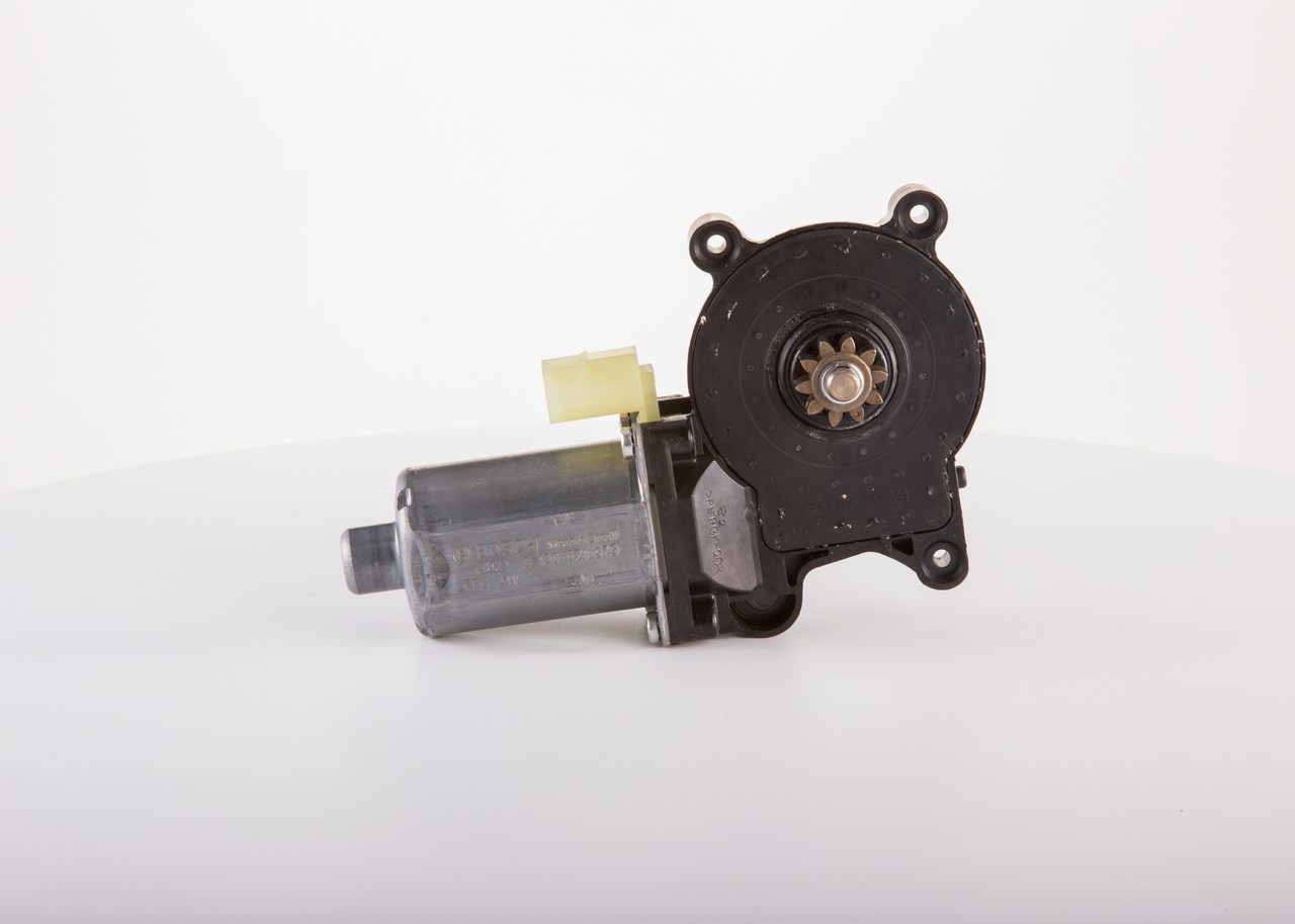 Electromotor, macara geam 0 130 821 979 BOSCH