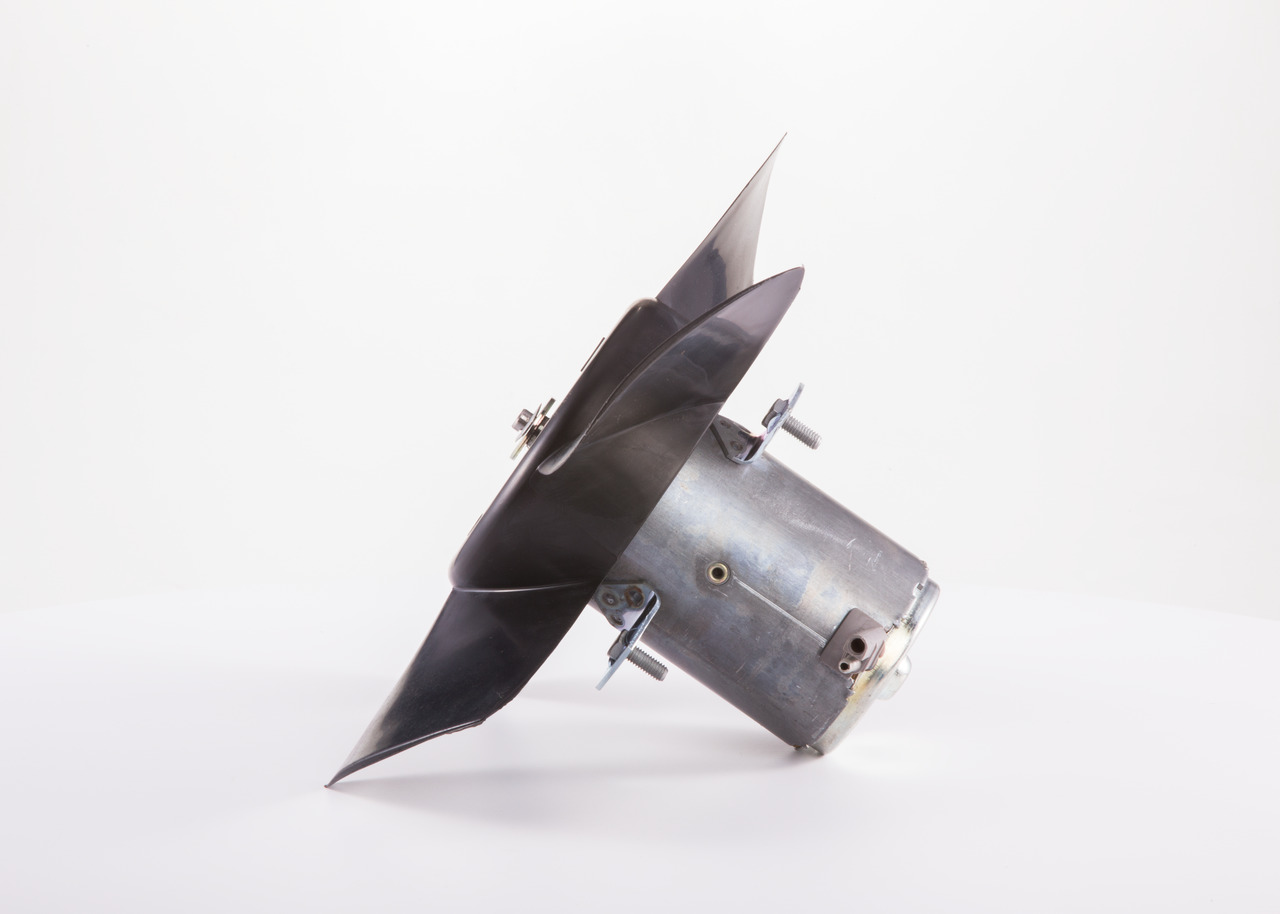 Motor electric,ventilator 9 130 451 196 BOSCH