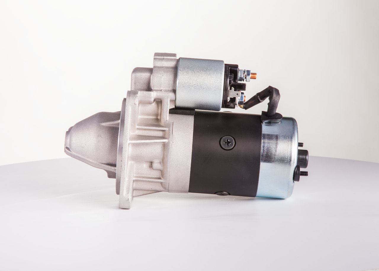 Starter F 042 002 145 BOSCH