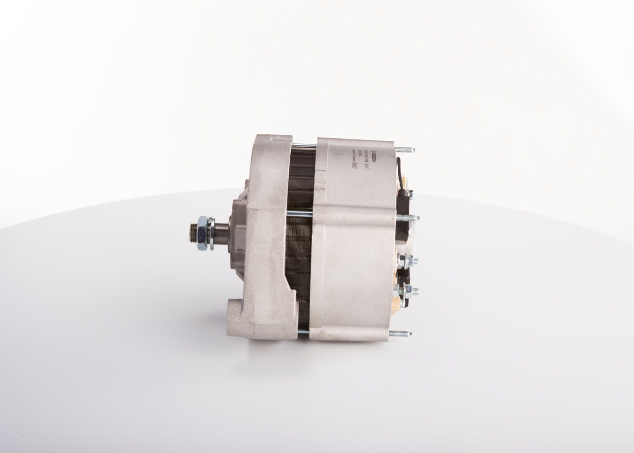 Generator / Alternator F 042 301 018 BOSCH