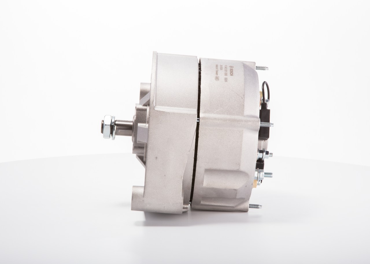 Generator / Alternator F 042 301 030 BOSCH