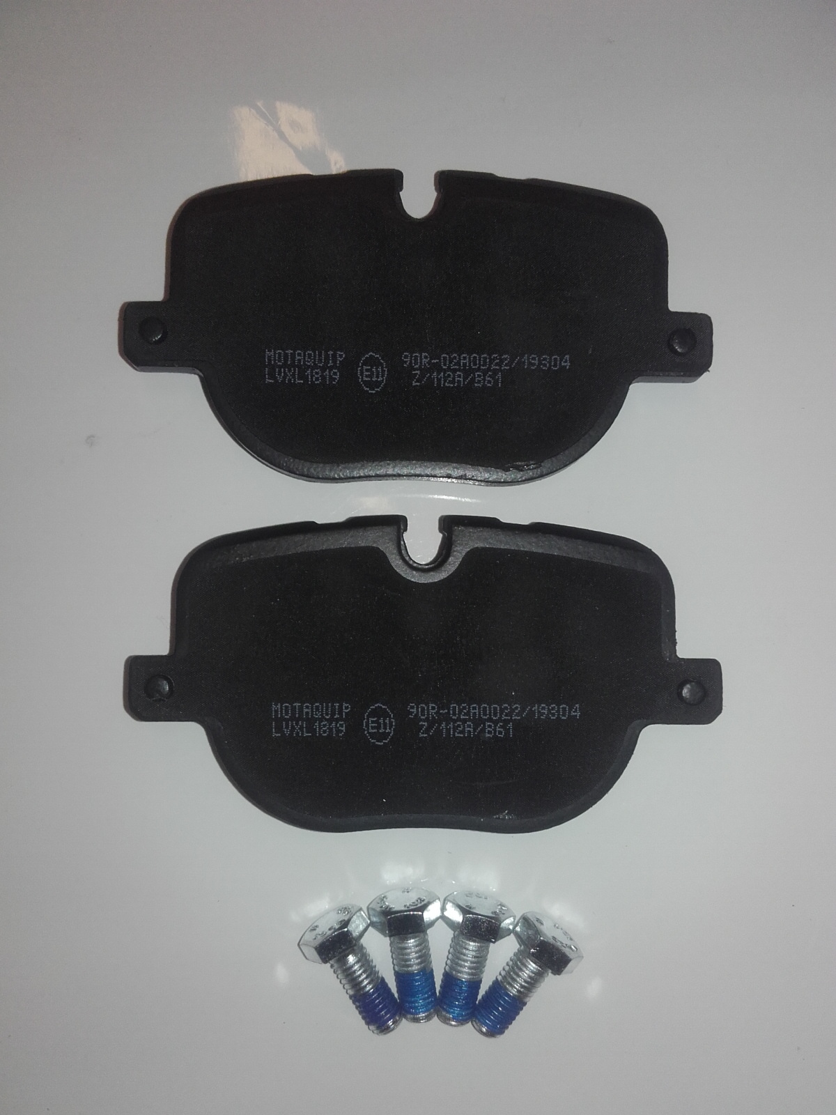 Set placute frana,frana disc LVXL1819 MOTAQUIP