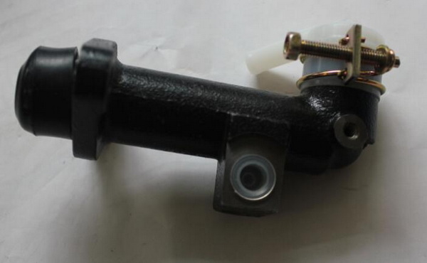Pompa centrala, ambreiaj 8944472080 Calipere+ NAIBA