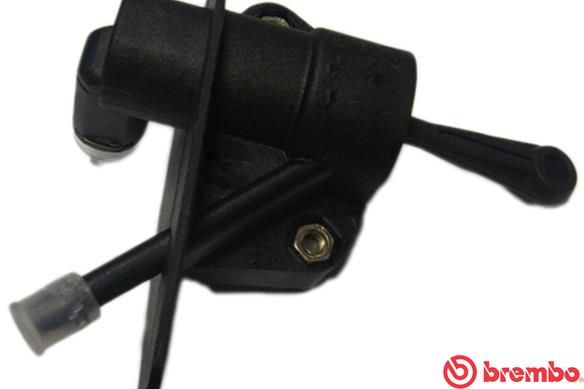Pompa centrala, ambreiaj C 24 003 BREMBO